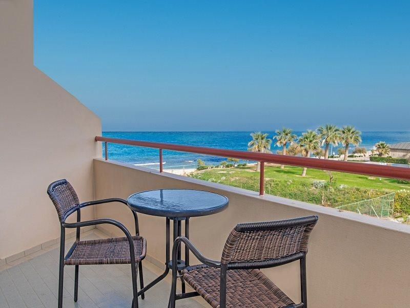 Jo An Beach Hotel Аделианос Кампос Екстериор снимка