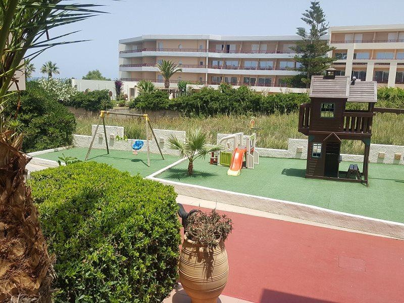 Jo An Beach Hotel Аделианос Кампос Екстериор снимка