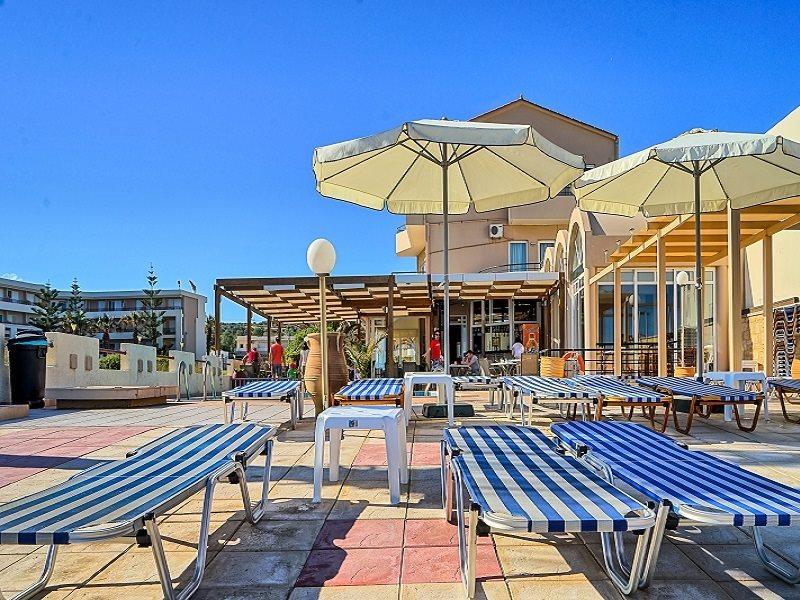 Jo An Beach Hotel Аделианос Кампос Екстериор снимка