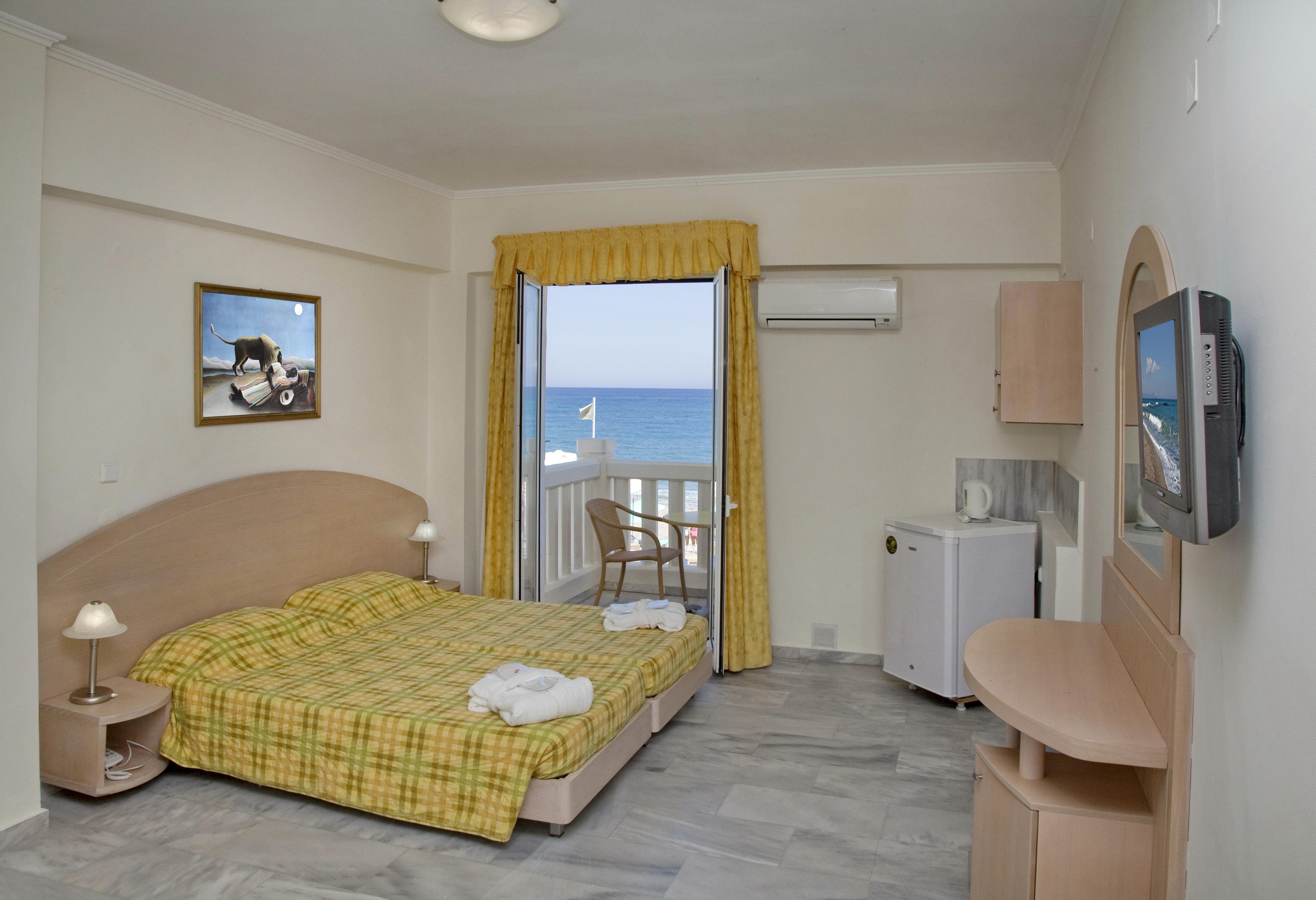 Jo An Beach Hotel Аделианос Кампос Екстериор снимка